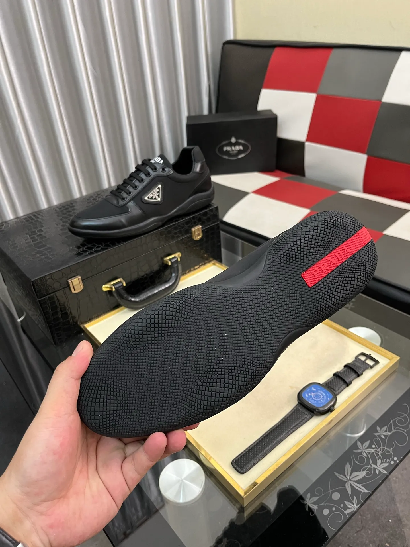 Men's Men's Shoes💰440⌚️⌚️《PRADA*》The latest and most popular casual shoes, top brand [seduce] luxury~purchasing agent, top~quality. [Strong] The upper is made of imported breathable cowhide with material ➕ breathable sheepskin feet (•) and fine workmanship. Original stylish and stylish soft rubber wear-resistant outsole, light and comfortable on the foot, size: 38-443️⃣colors available